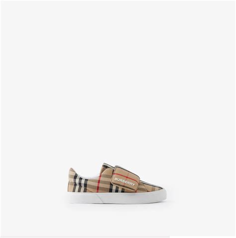 burberry çoçuk|burberry store online.